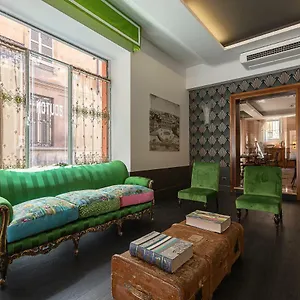Hotell Button, Parma